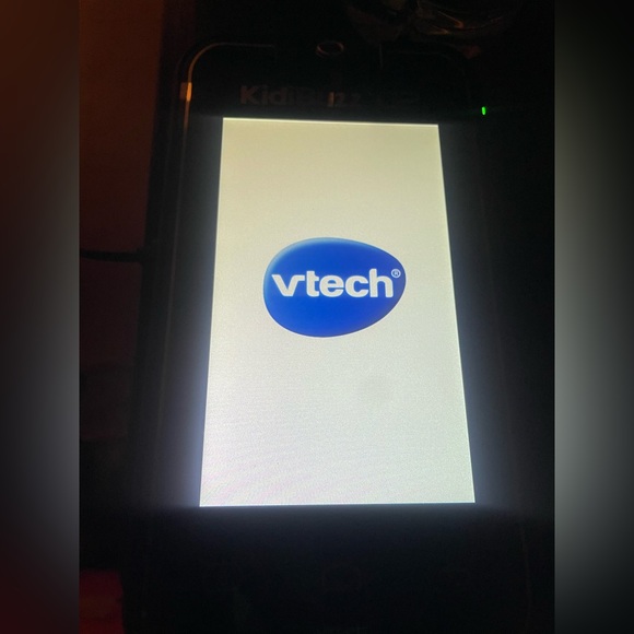 VTech KidiBuzz G2 Black Smart Device - Picture 2 of 3